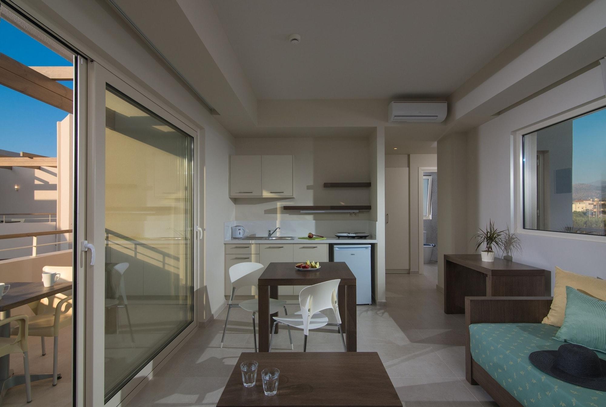 הרסוניסוס Ourania Apartments Hotel מראה חיצוני תמונה
