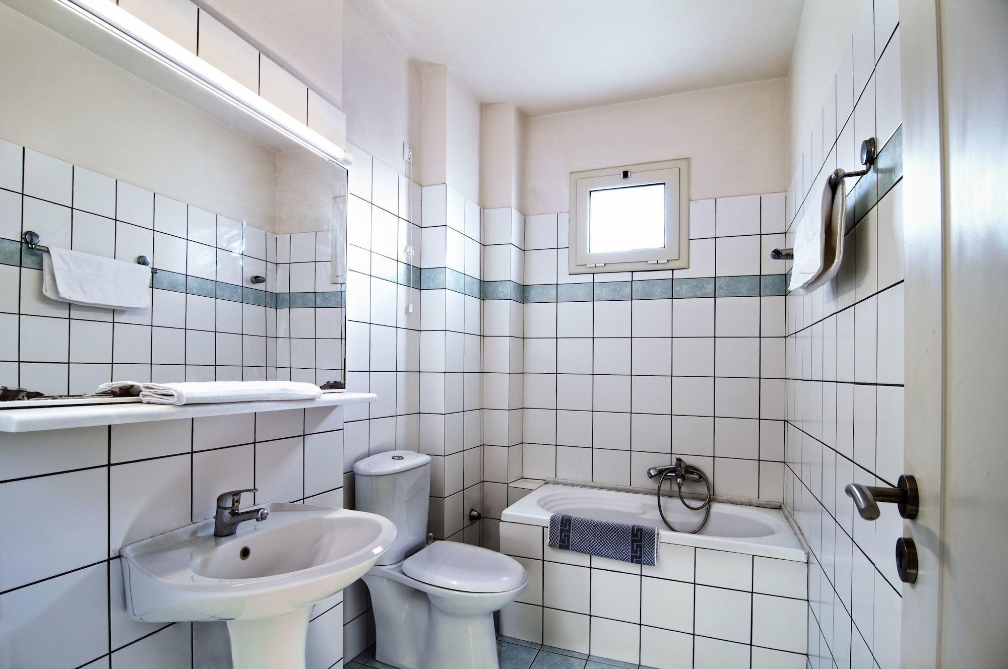 הרסוניסוס Ourania Apartments Hotel מראה חיצוני תמונה